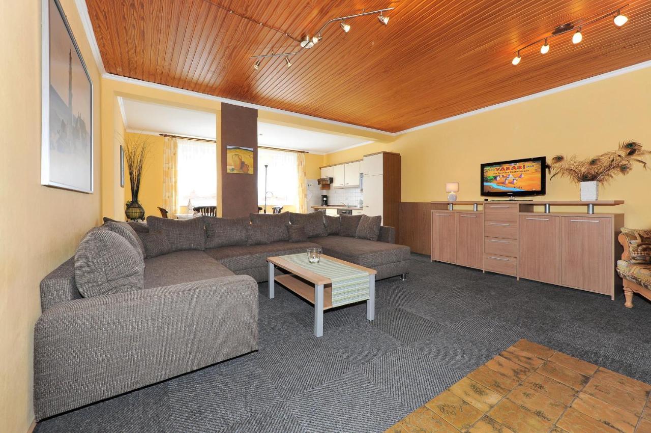 Friesenmeer Ferienwohnung Eins Bensersiel Exterior foto