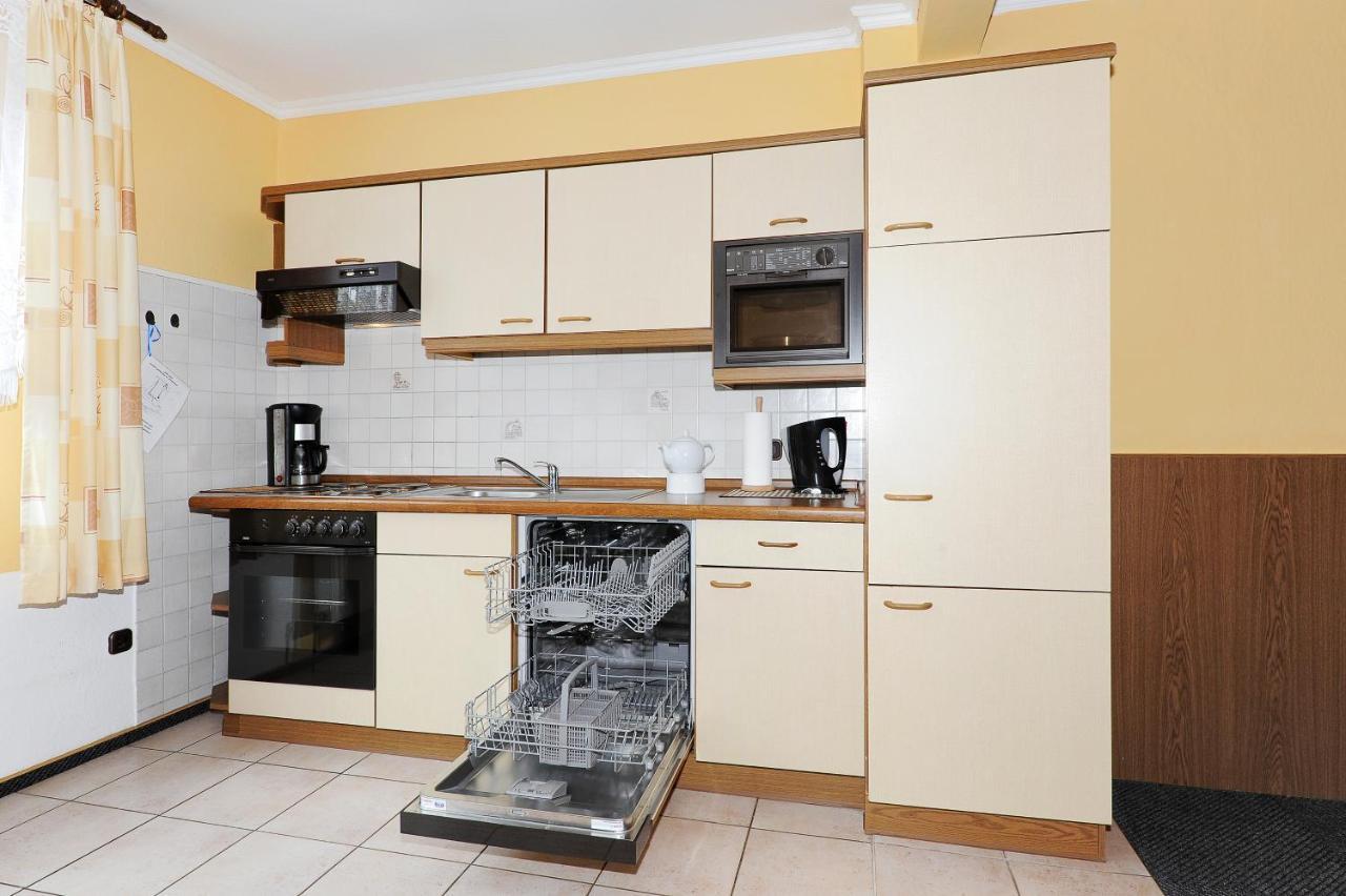 Friesenmeer Ferienwohnung Eins Bensersiel Exterior foto